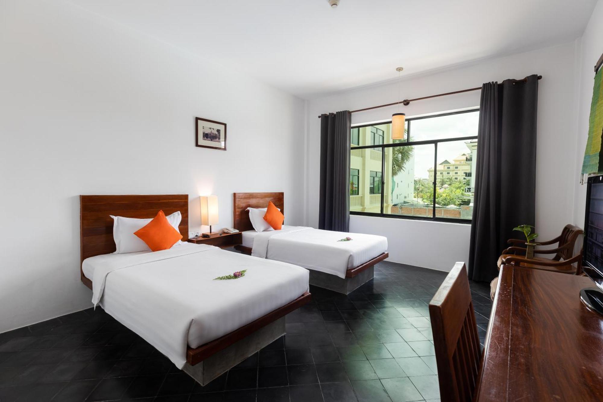 Kingdom Angkor Hotel Сием Реап Екстериор снимка